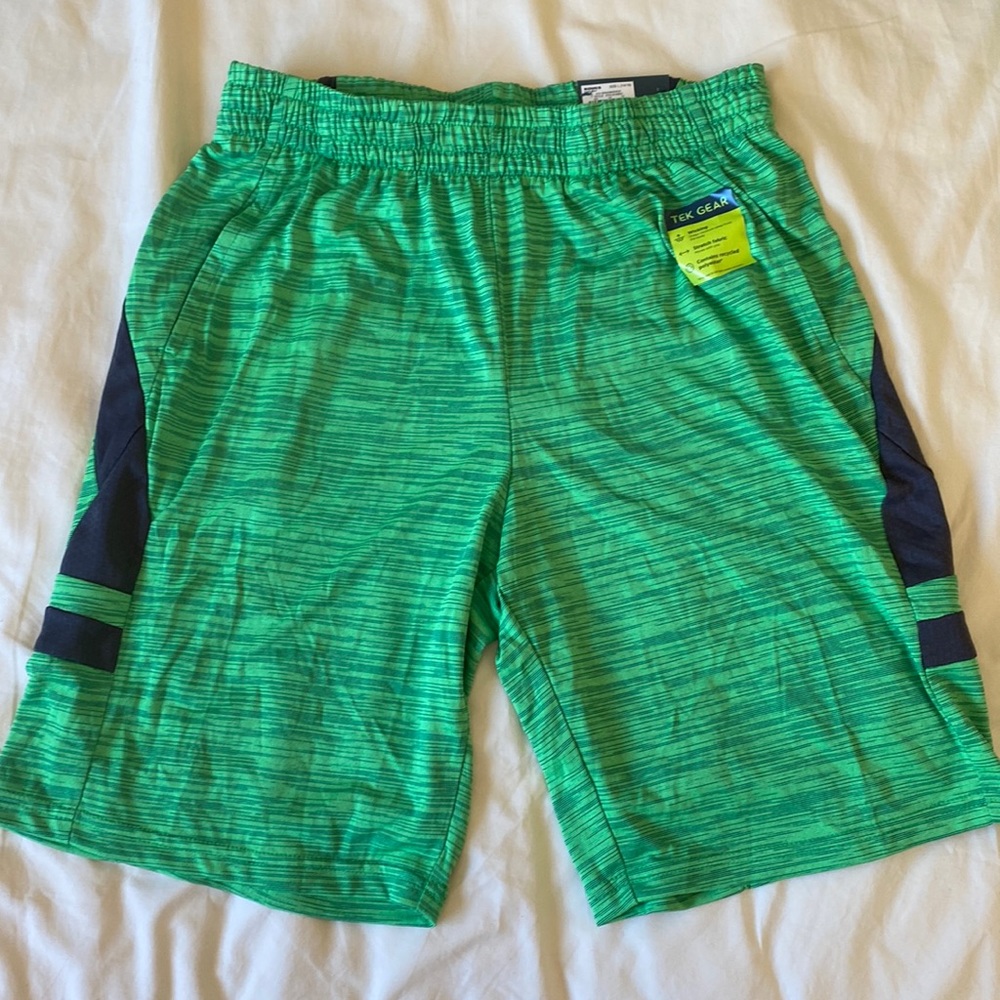 NWT Tek Gear Boys Basketball Shorts Green Size Large (14-16)